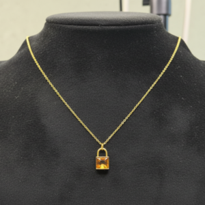 Collier Pendentif Cadenas "Aura Ambrée" – Doré & Cristal Facetté